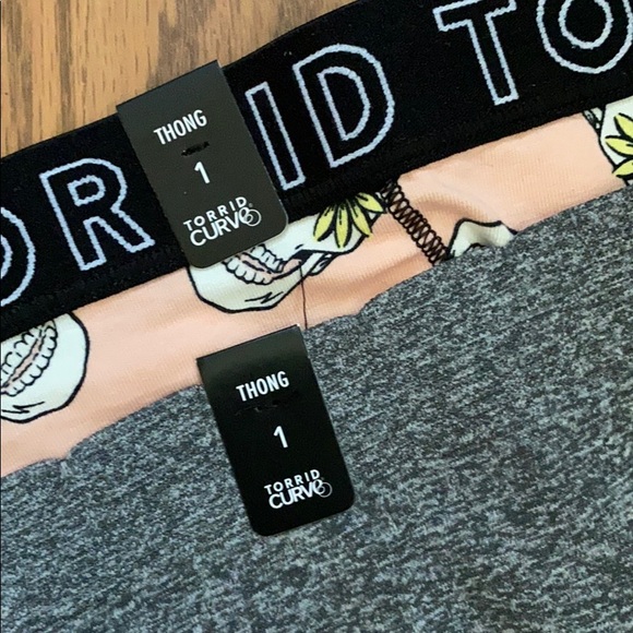 NEW Torrid thong panties skull/dog 1X - Picture 4 of 10